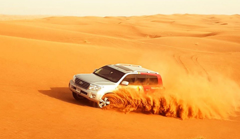 Desert Safari / Dune Bashing, Dubai & Abu Dhabi Deserts, United Arab Emirates